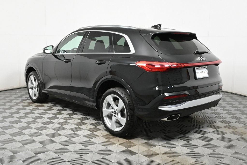 New 2025 Audi Q5 Premium Plus w/ Premium Plus AWD/4WD image 19