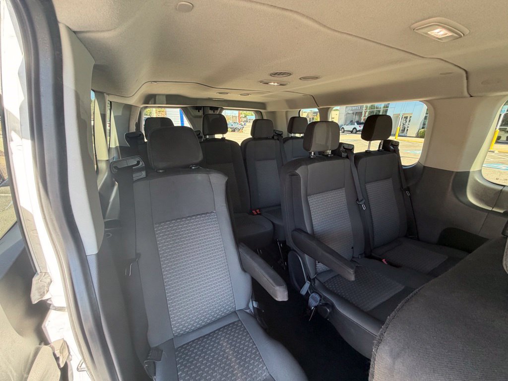 Used 2023 Ford Transit 350 XLT RWD image 18