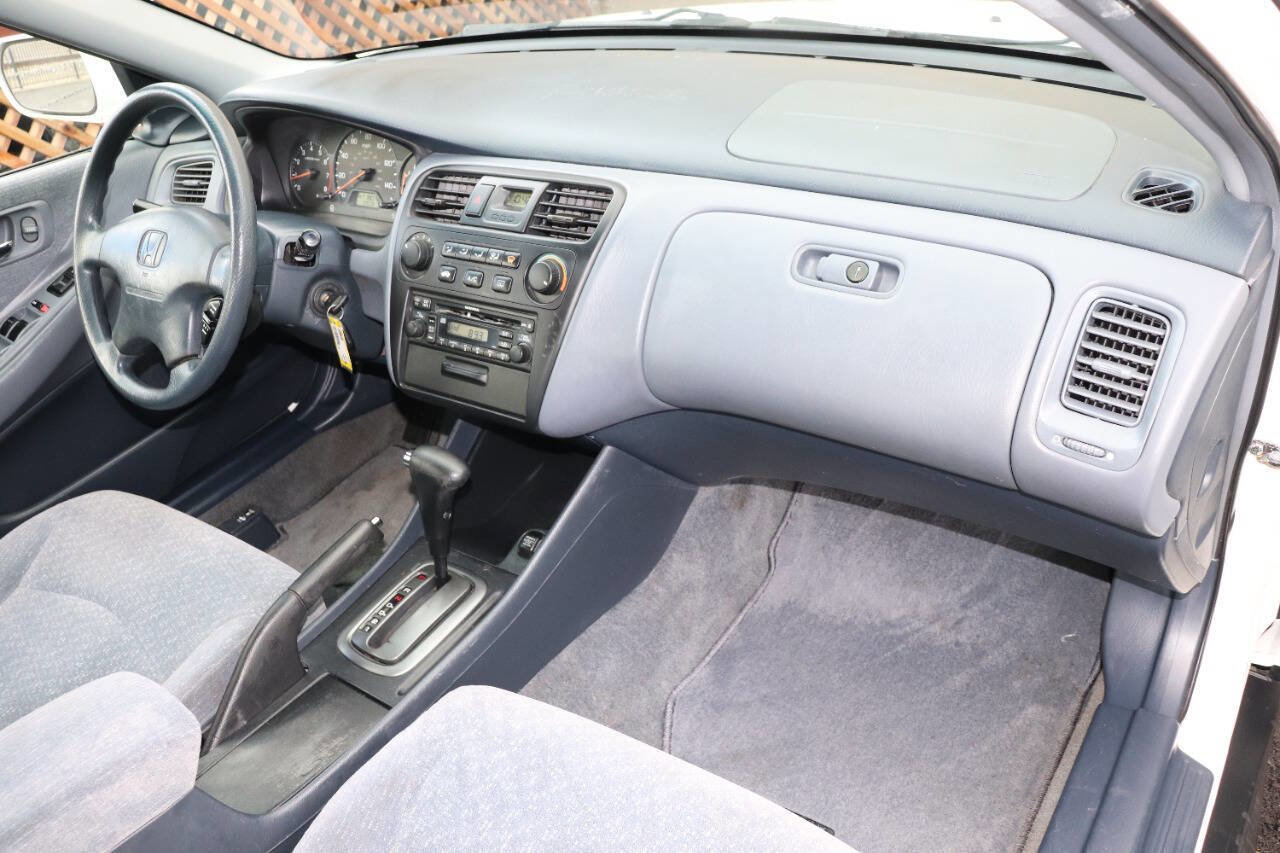 Used 2001 Honda Accord LX image 36
