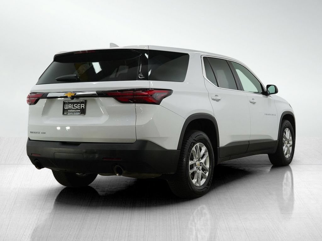 Used 2023 Chevrolet Traverse LS AWD/4WD image 5