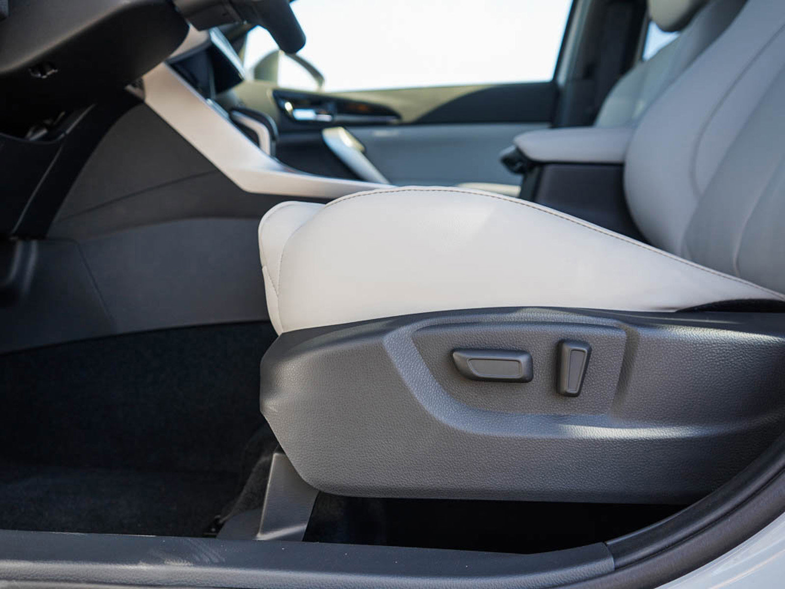 New 2025 Mitsubishi Eclipse Cross SE image 19