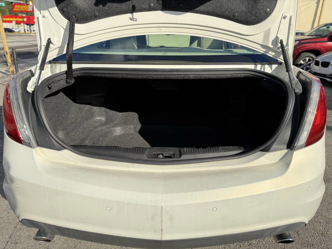 Used 2012 Lincoln MKS image 21