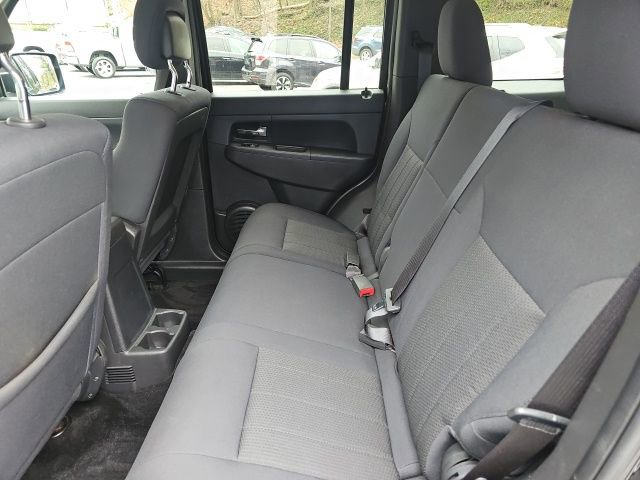 Used 2011 Jeep Liberty Sport w/ Popular Equipment Group image 13