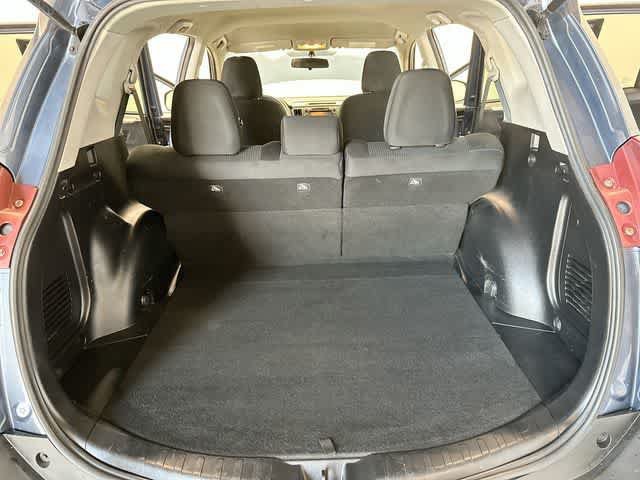 Used 2014 Toyota RAV4 LE AWD/4WD image 22