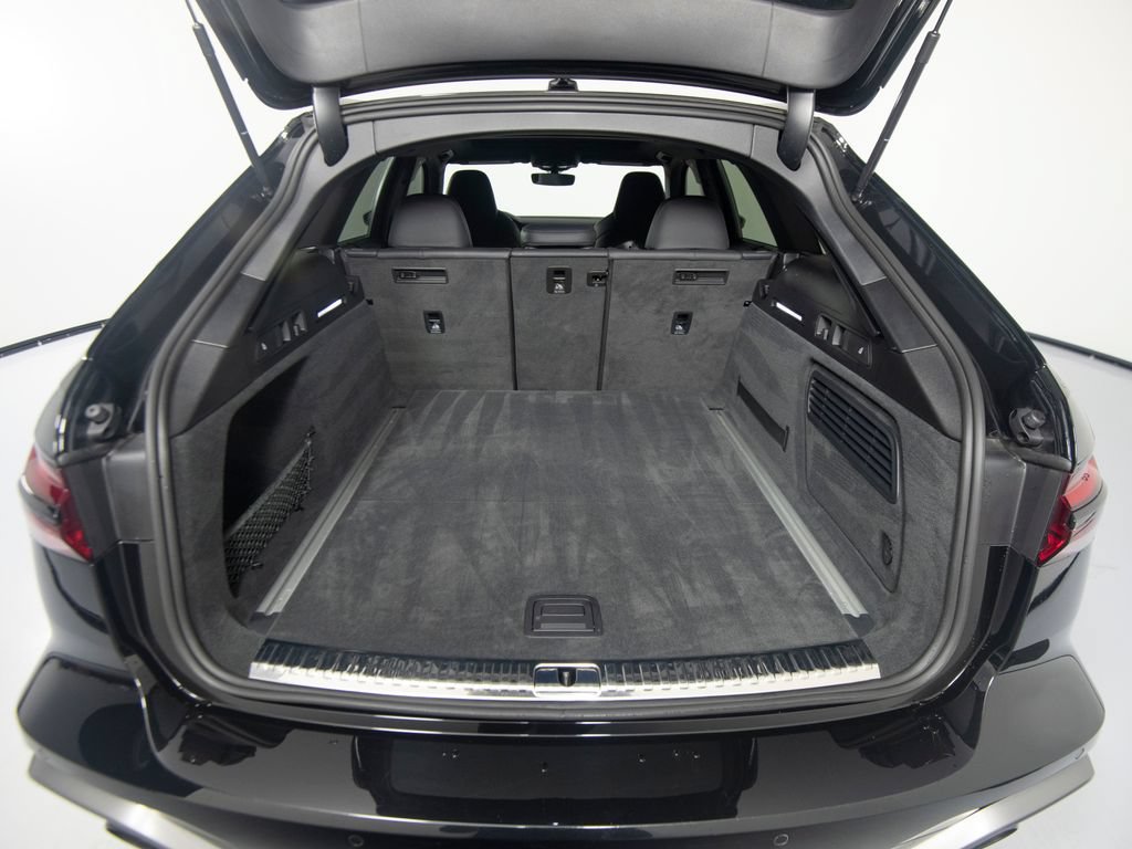 Used 2025 Audi RS 6 performance AWD/4WD image 51