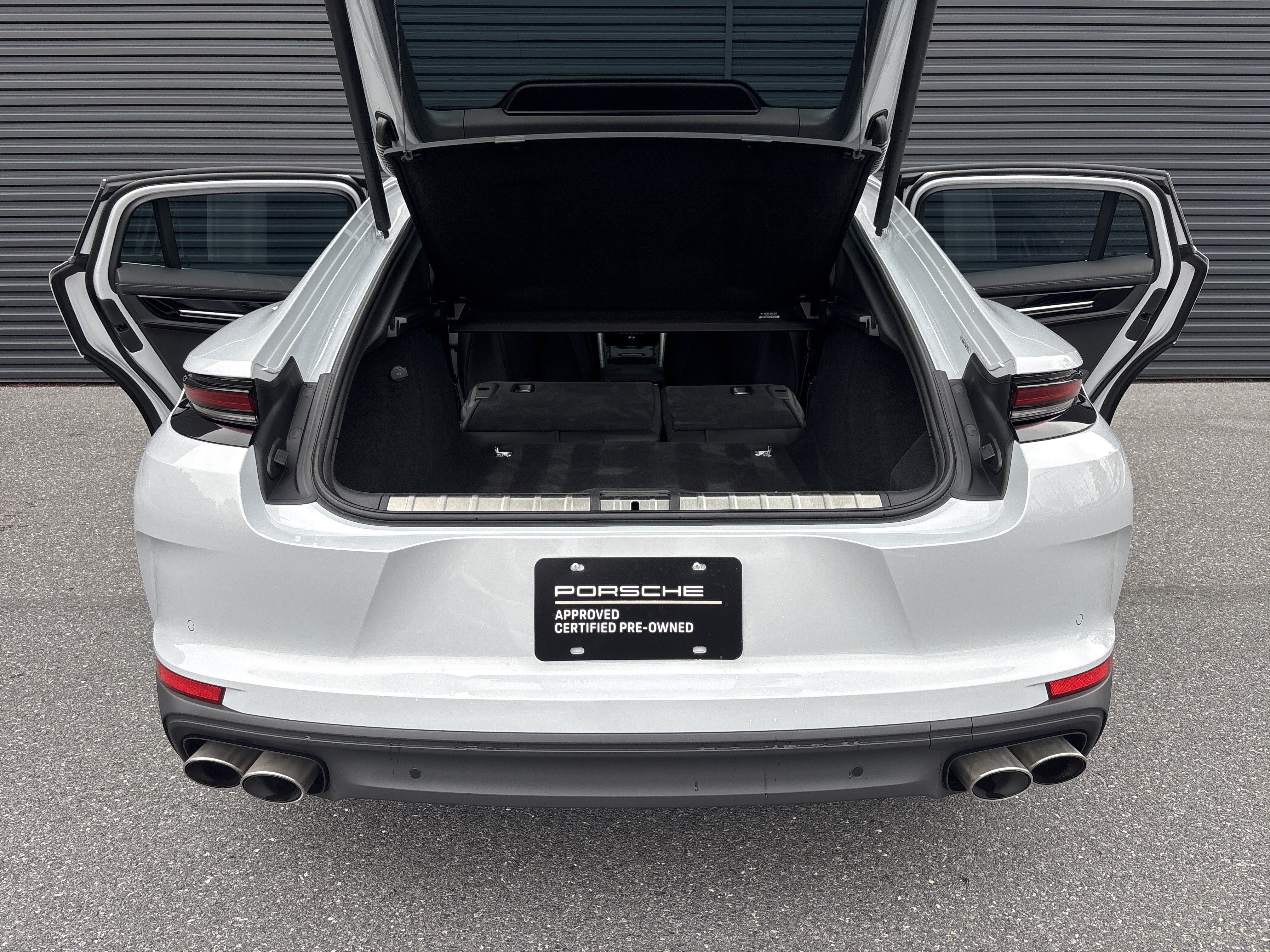 Certified 2026 Porsche Panamera image 23