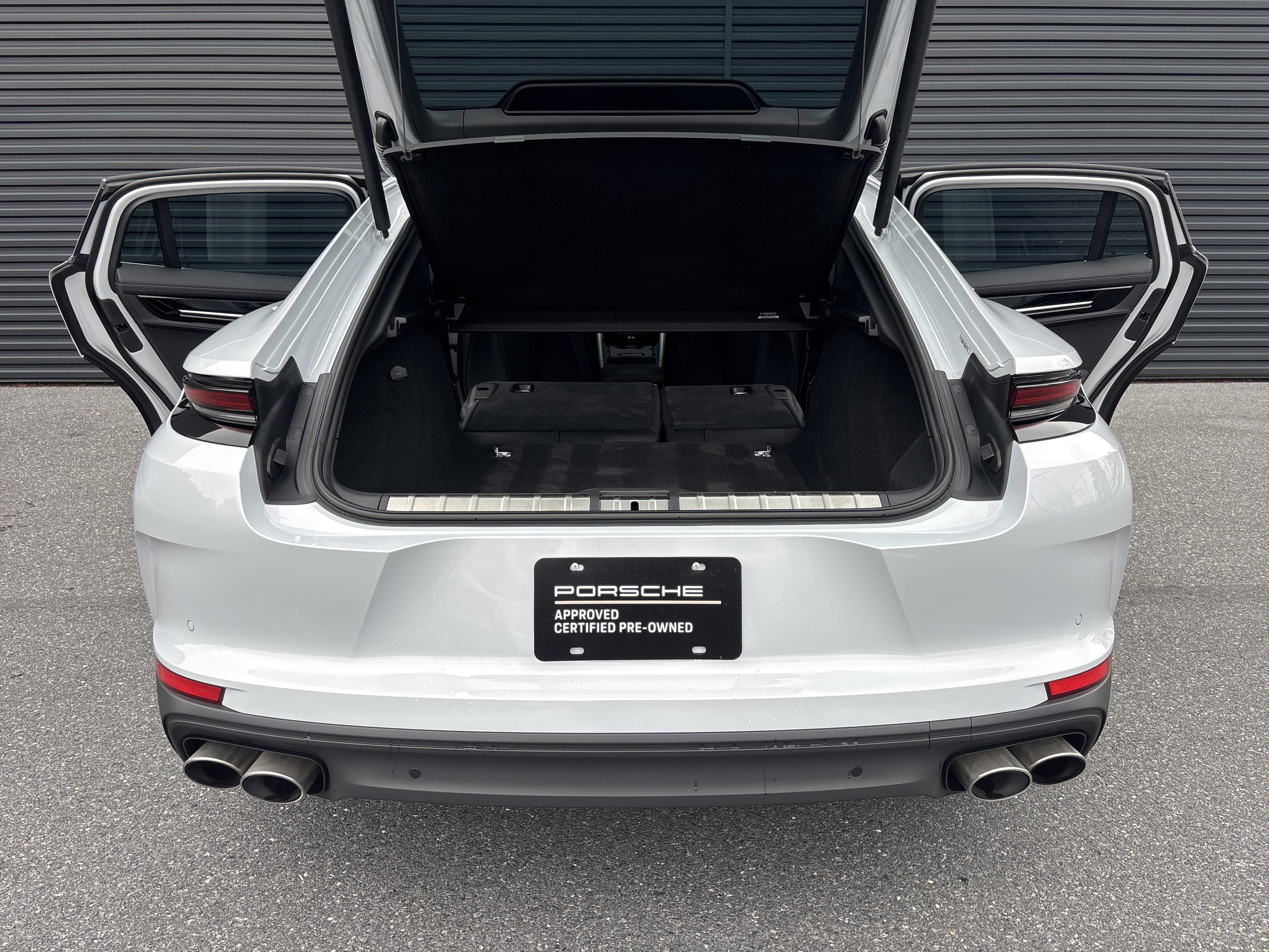 Certified 2026 Porsche Panamera image 23