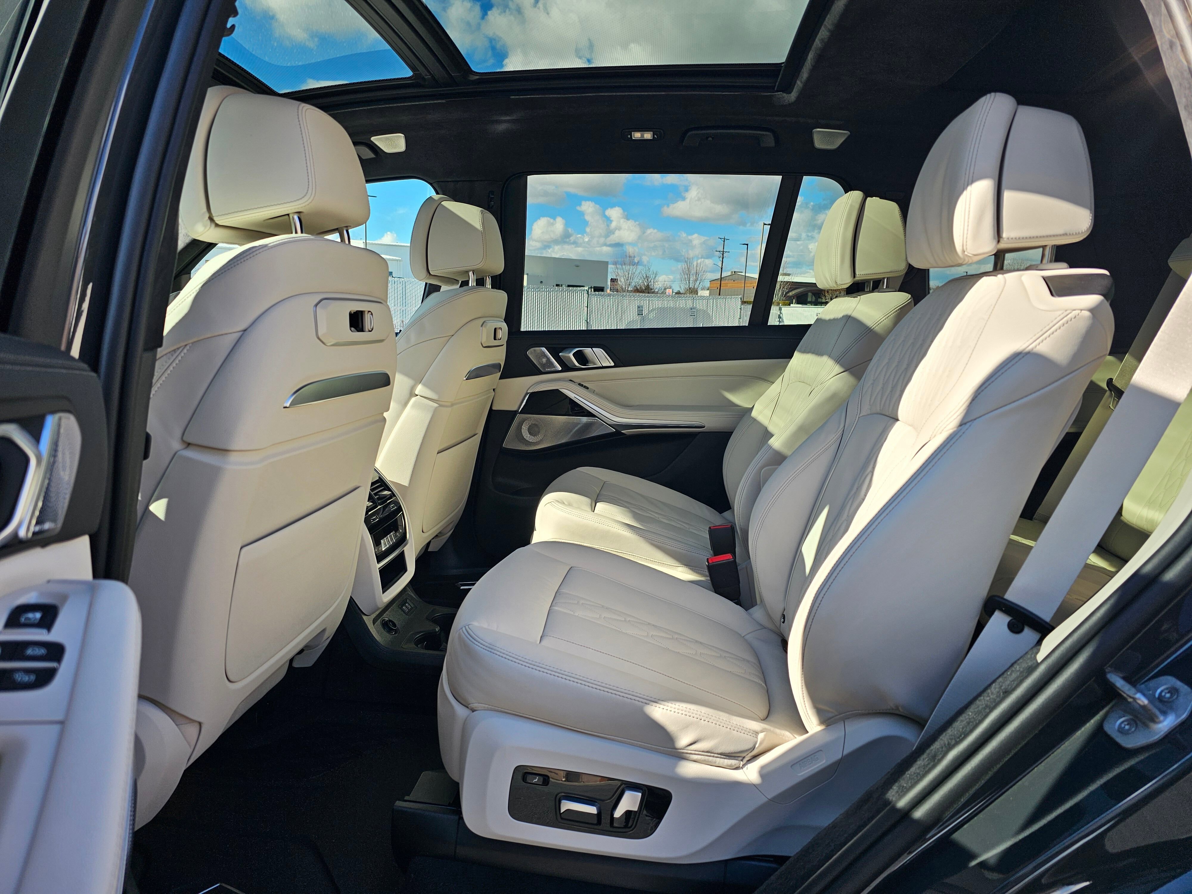 New 2026 BMW X7 M60i image 45