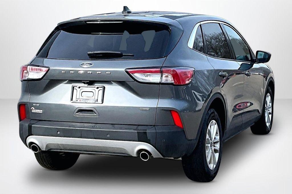 Used 2022 Ford Escape SE w/ Cold Weather Package image 5