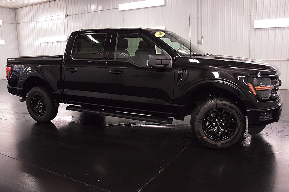 New 2026 Ford F150 XLT w/ Equipment Group 302A MID AWD/4WD image 9