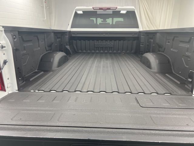 Used 2023 Chevrolet Silverado 3500 High Country w/ Technology Package image 8