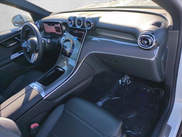 Used 2025 Mercedes-Benz GLC 300 image 22