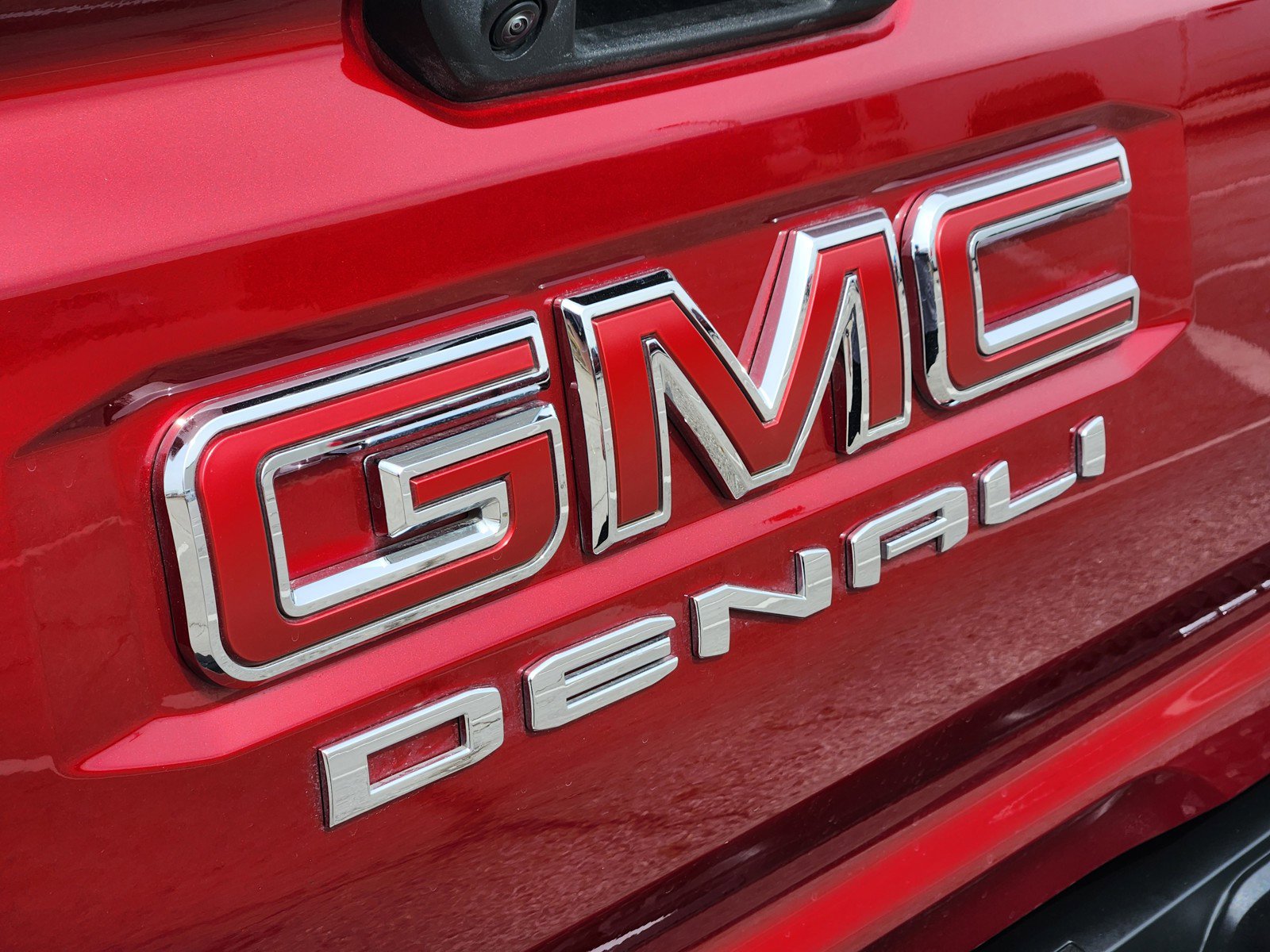 Certified 2025 GMC Canyon Denali image 29
