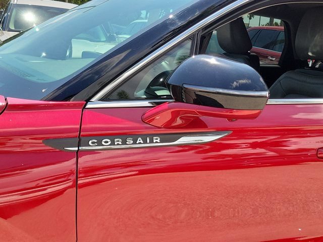 Certified 2025 Lincoln Corsair Reserve FWD image 5