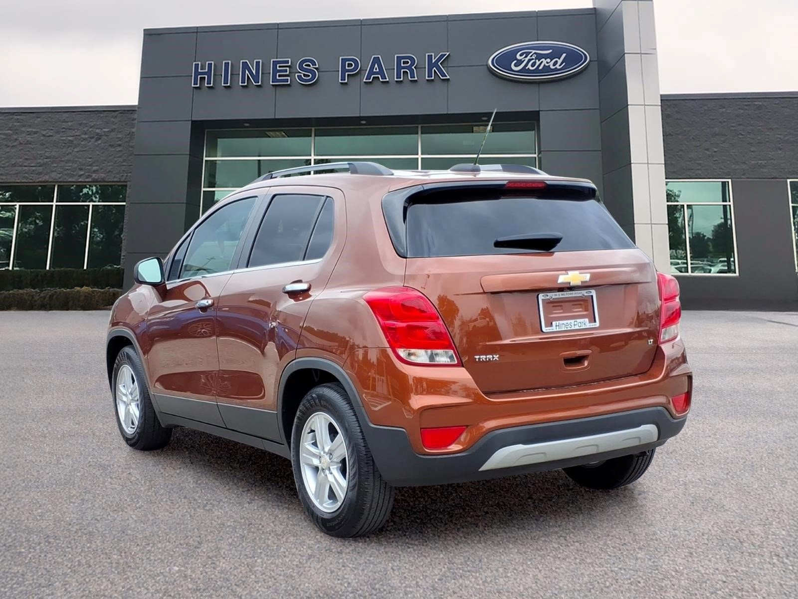 Used 2019 Chevrolet Trax LT w/ LT Convenience Package FWD image 5