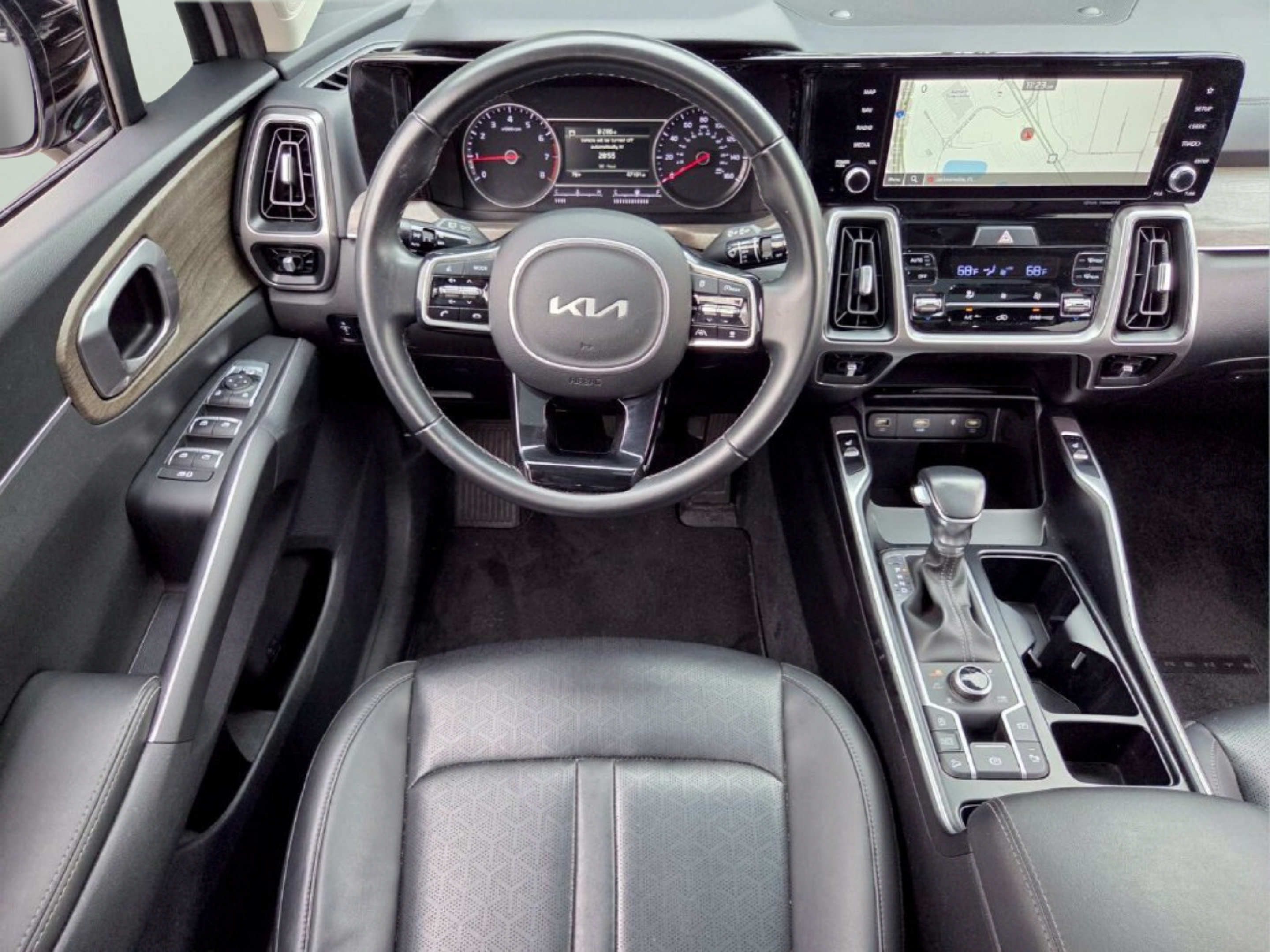 Certified 2022 Kia Sorento X-Line EX AWD/4WD image 13