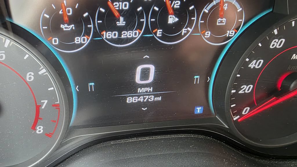 Used 2017 Chevrolet Camaro LT RWD image 25