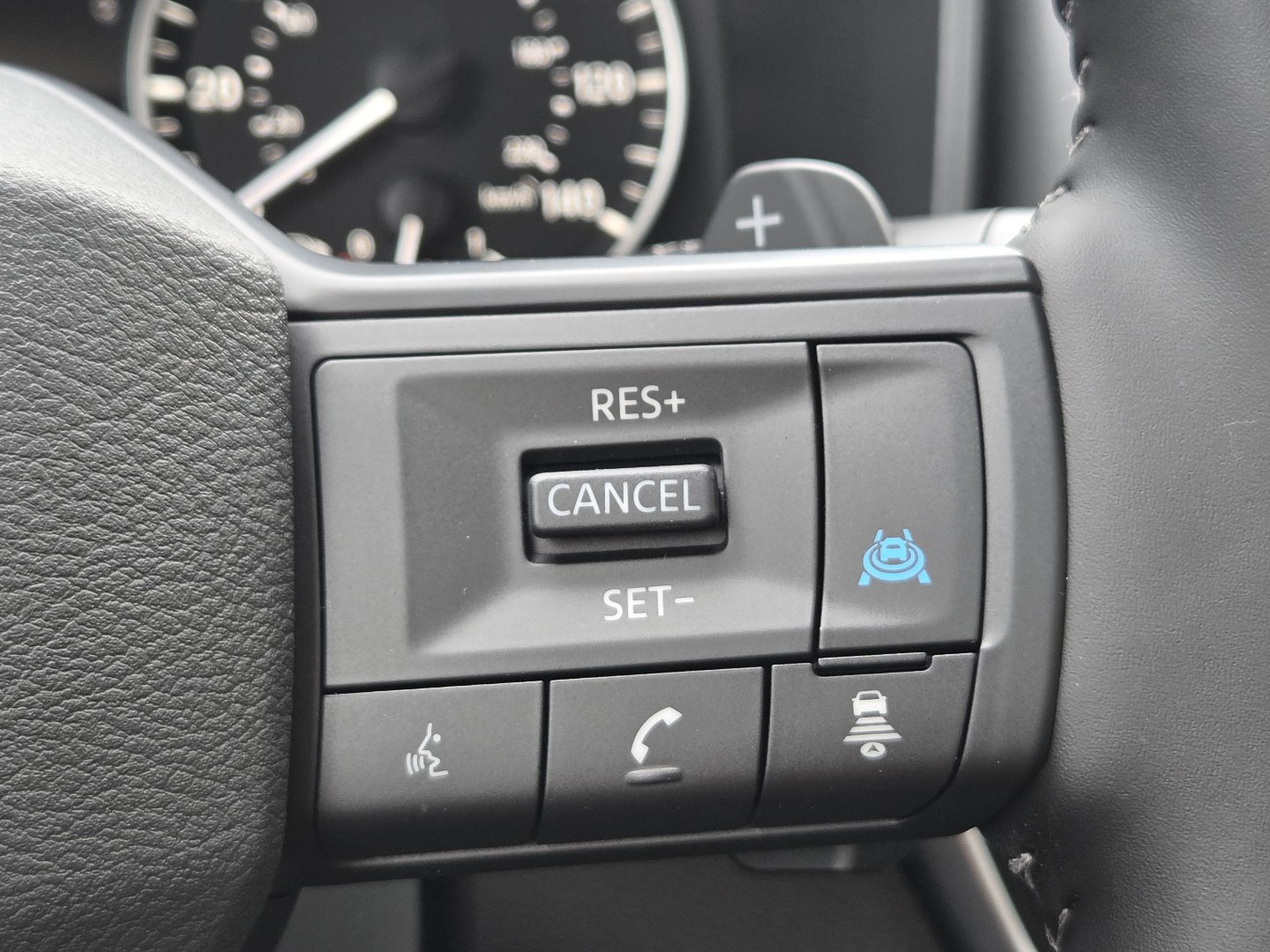 New 2026 Nissan Rogue Dark Armor AWD/4WD image 33