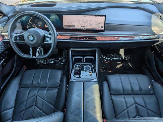 Used 2023 BMW 760i xDrive w/ Executive Package image 19