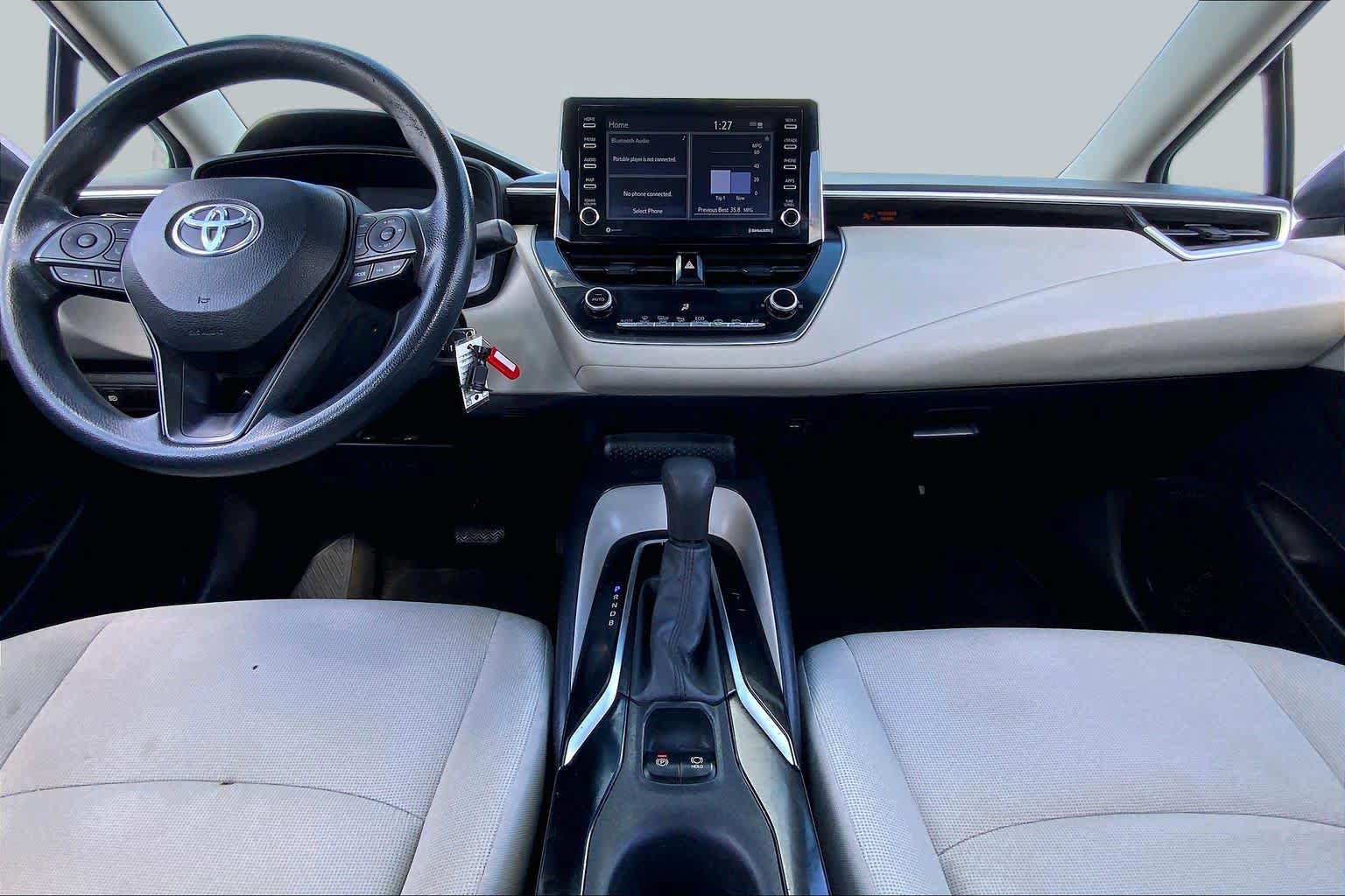 Used 2021 Toyota Corolla LE FWD image 15
