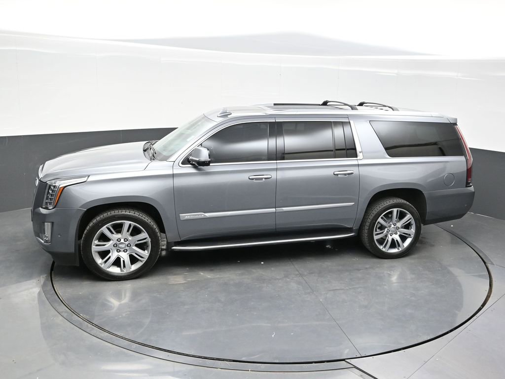 Used 2020 Cadillac Escalade ESV Luxury image 40