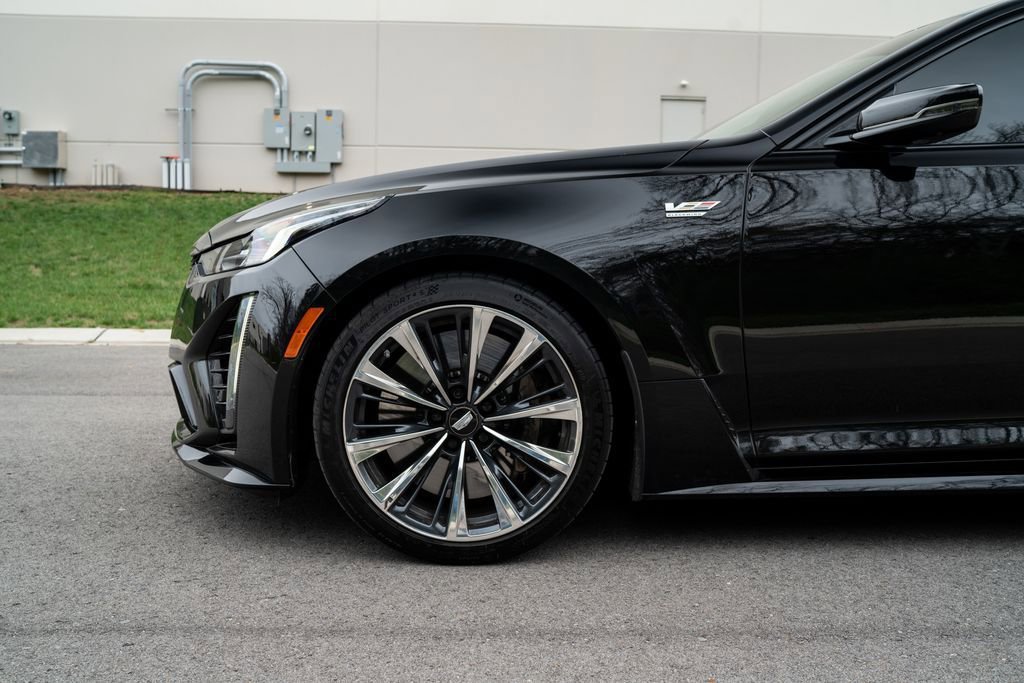 Used 2024 Cadillac CT5 V Blackwing w/ LPO, Bronce Accent Package image 33