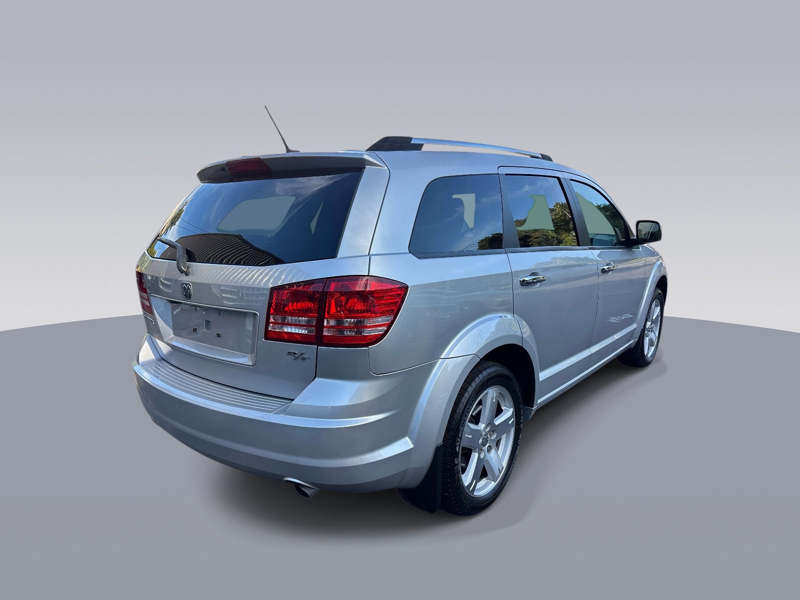 Used 2009 Dodge Journey R/T w/ Rear Seat Video Group FWD image 3