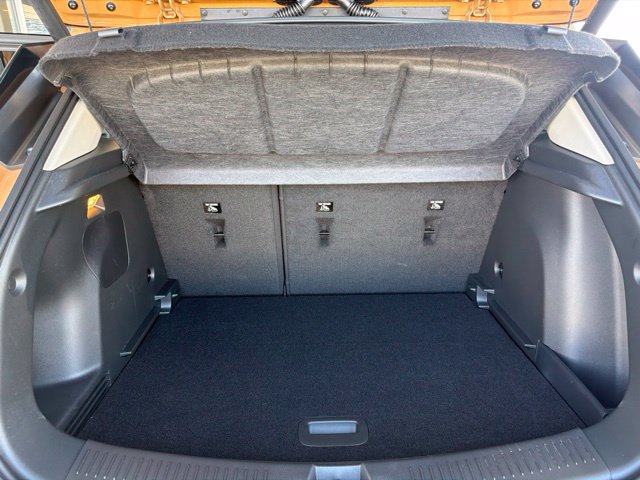 Used 2026 Buick Encore GX Avenir w/ Avenir Technology Package FWD image 30