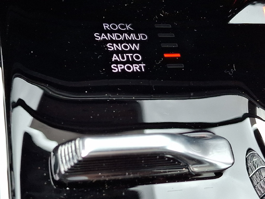 New 2026 Jeep Grand Wagoneer Summit AWD/4WD image 18