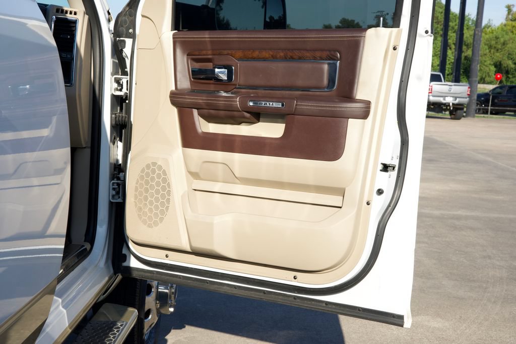 Used 2017 RAM 3500 Laramie Longhorn w/ Convenience Group AWD/4WD image 25