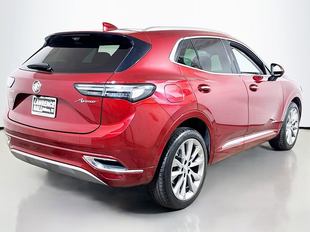 Certified 2022 Buick Envision Avenir w/ Technology Package II FWD image 4