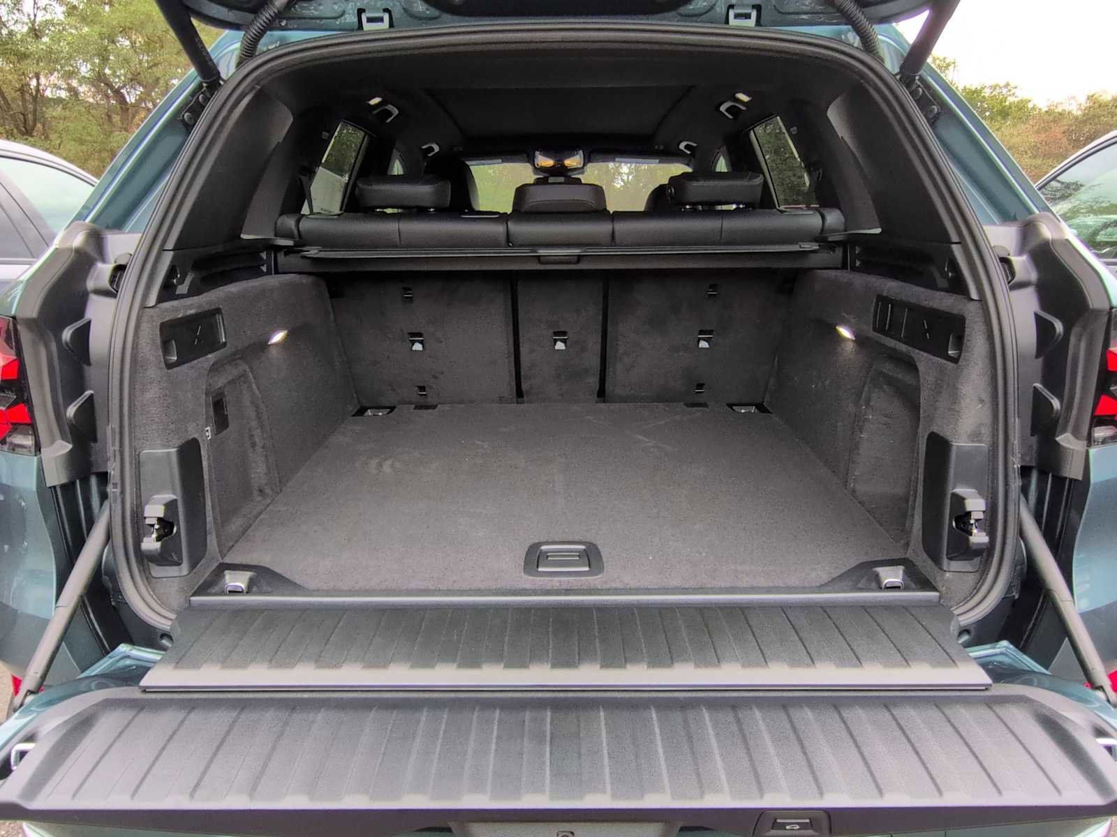 Used 2026 BMW X5 xDrive40i w/ Premium Package image 37