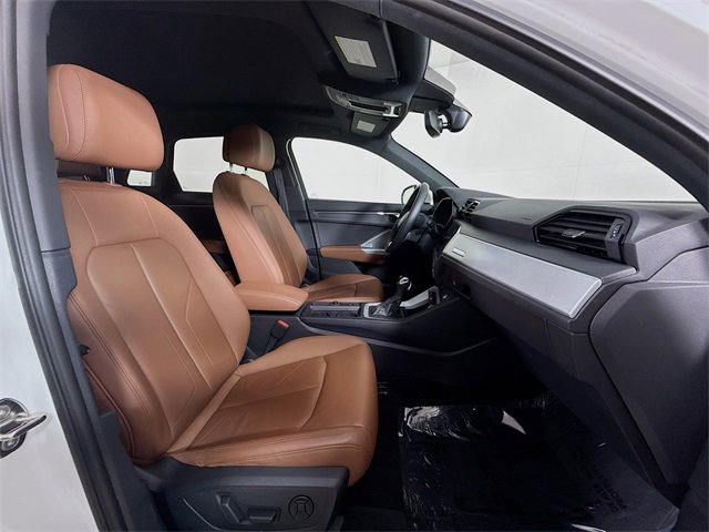 Used 2021 Audi Q3 2.0T Premium w/ Convenience Package image 30