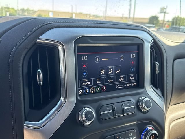 Used 2022 GMC Sierra 1500 SLT w/ SLT Premium Plus Package AWD/4WD image 21