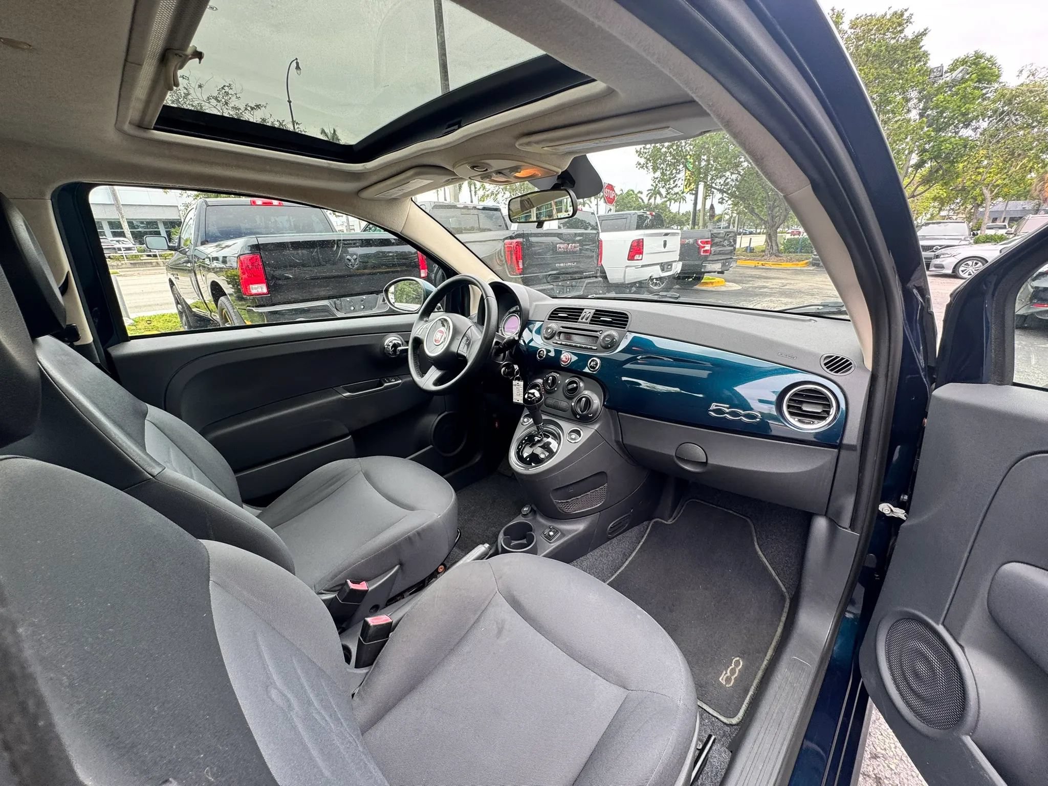 Used 2015 FIAT 500 Pop FWD image 14
