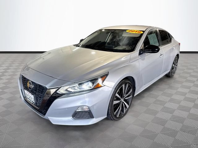 Used 2019 Nissan Altima 2.5 SR FWD image 3
