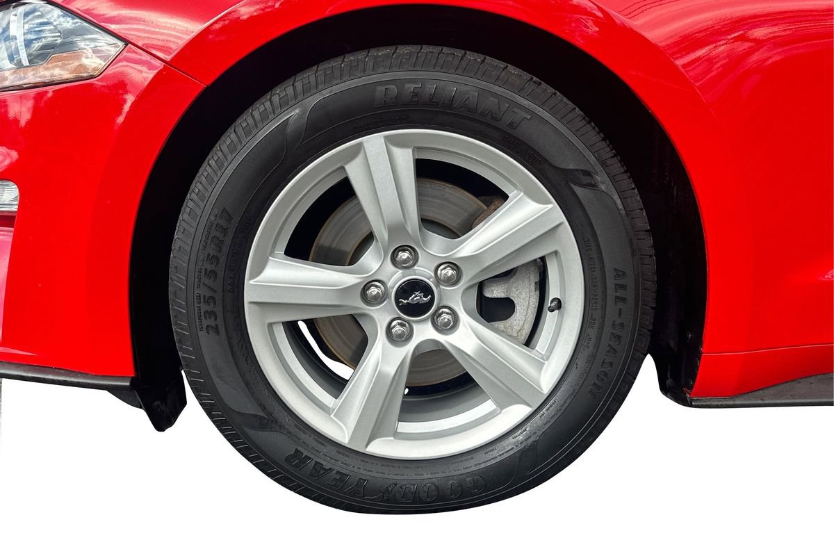 Used 2018 Ford Mustang Coupe image 24