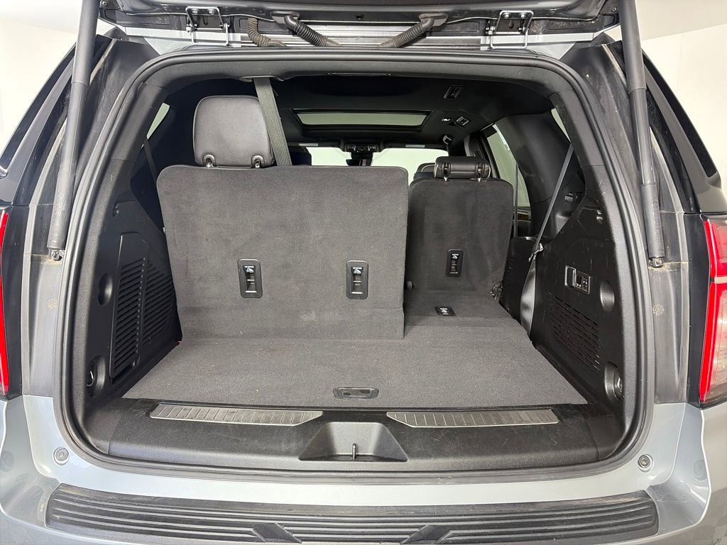 Used 2023 Chevrolet Tahoe Premier w/ Advanced Technology Package image 28