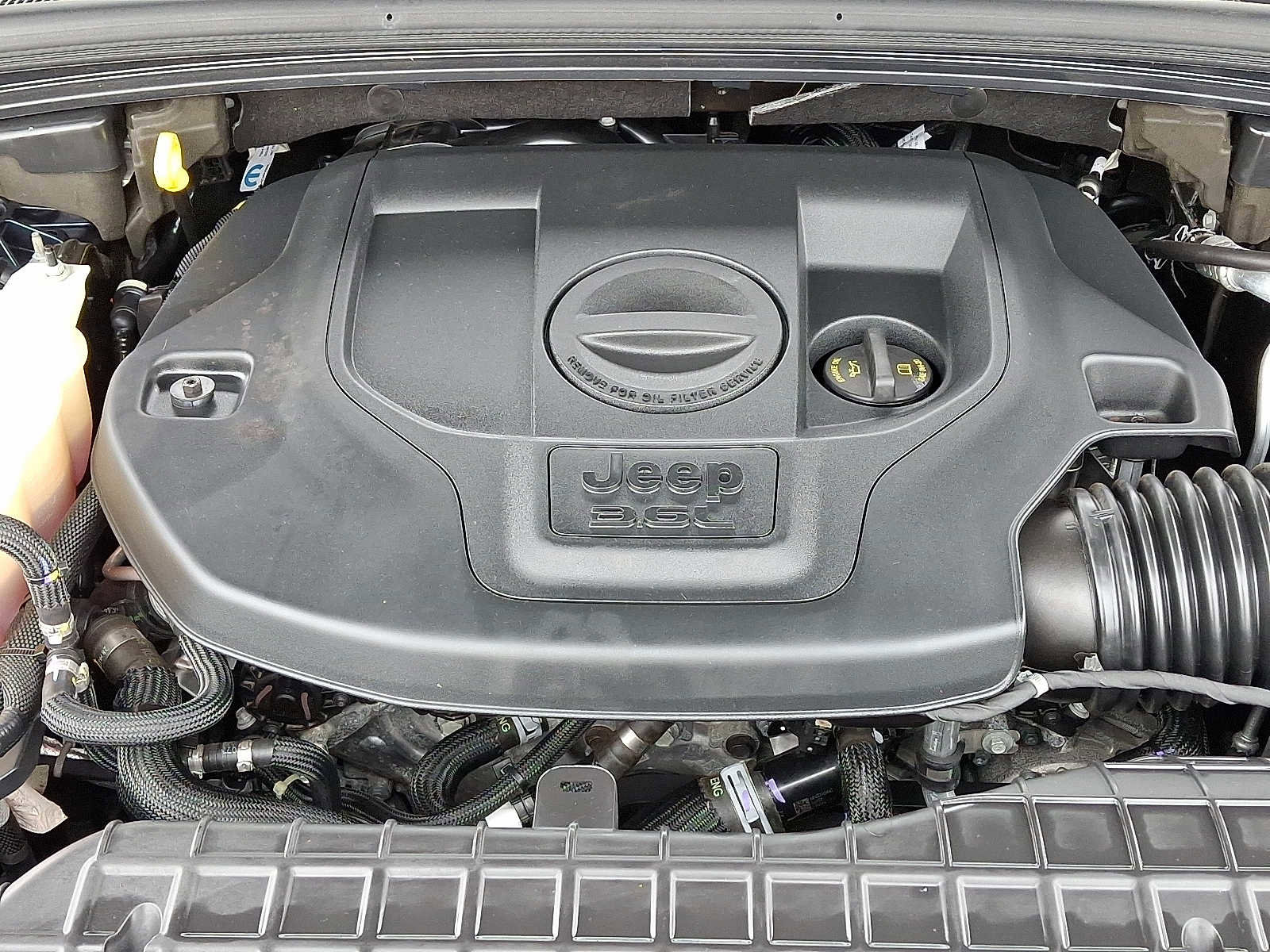 Used 2023 Jeep Grand Cherokee Overland w/ Adv Protech Group III image 32