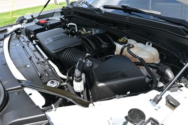 Used 2024 Chevrolet Tahoe High Country AWD/4WD image 16