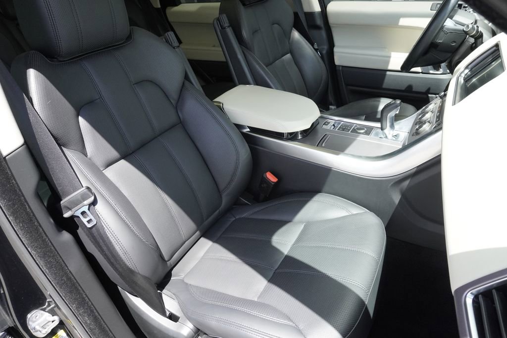 Used 2014 Land Rover Range Rover Sport HSE AWD/4WD image 24