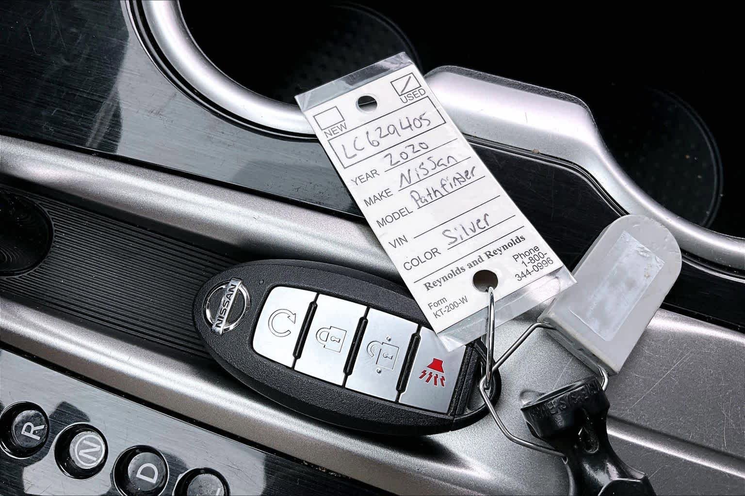 Used 2020 Nissan Pathfinder SV FWD image 15