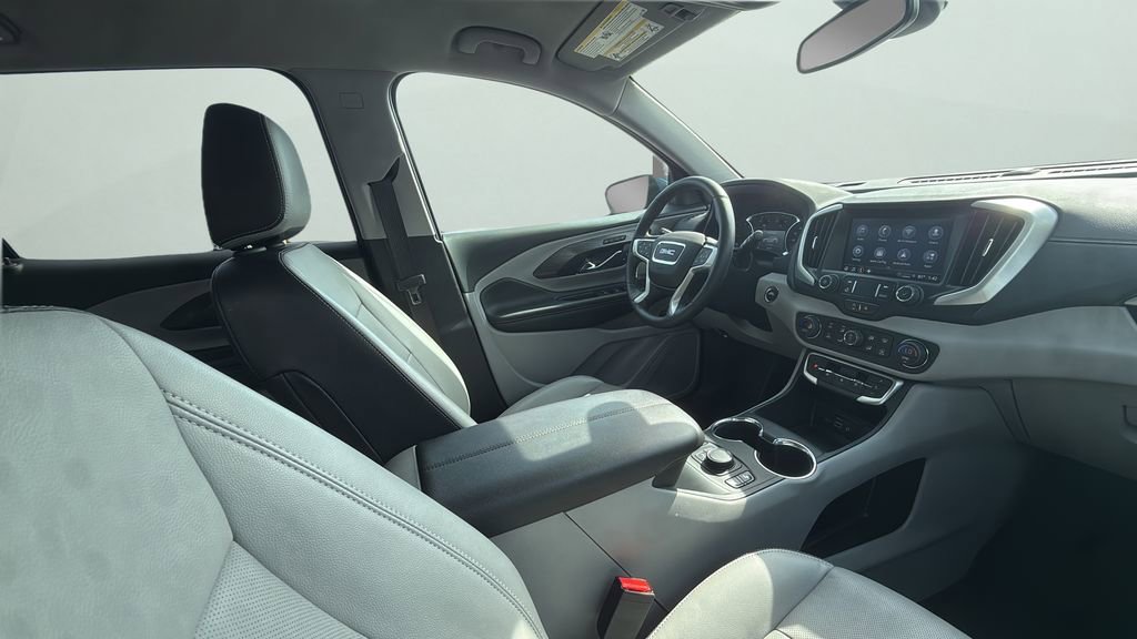 Used 2024 GMC Terrain SLT image 22
