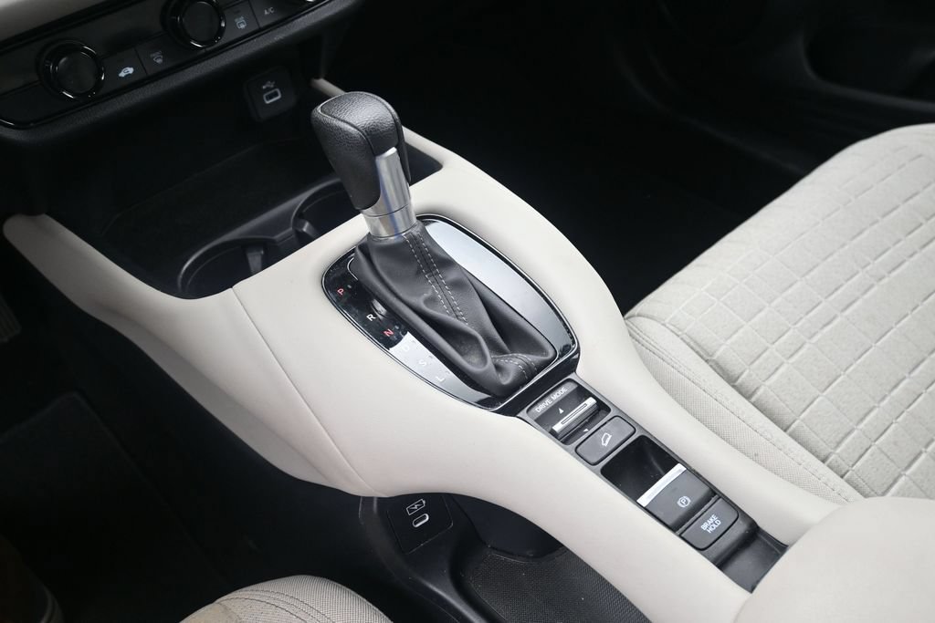 Used 2024 Honda HR-V LX image 23