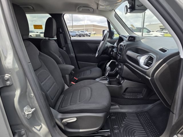 Used 2021 Jeep Renegade Latitude FWD image 26