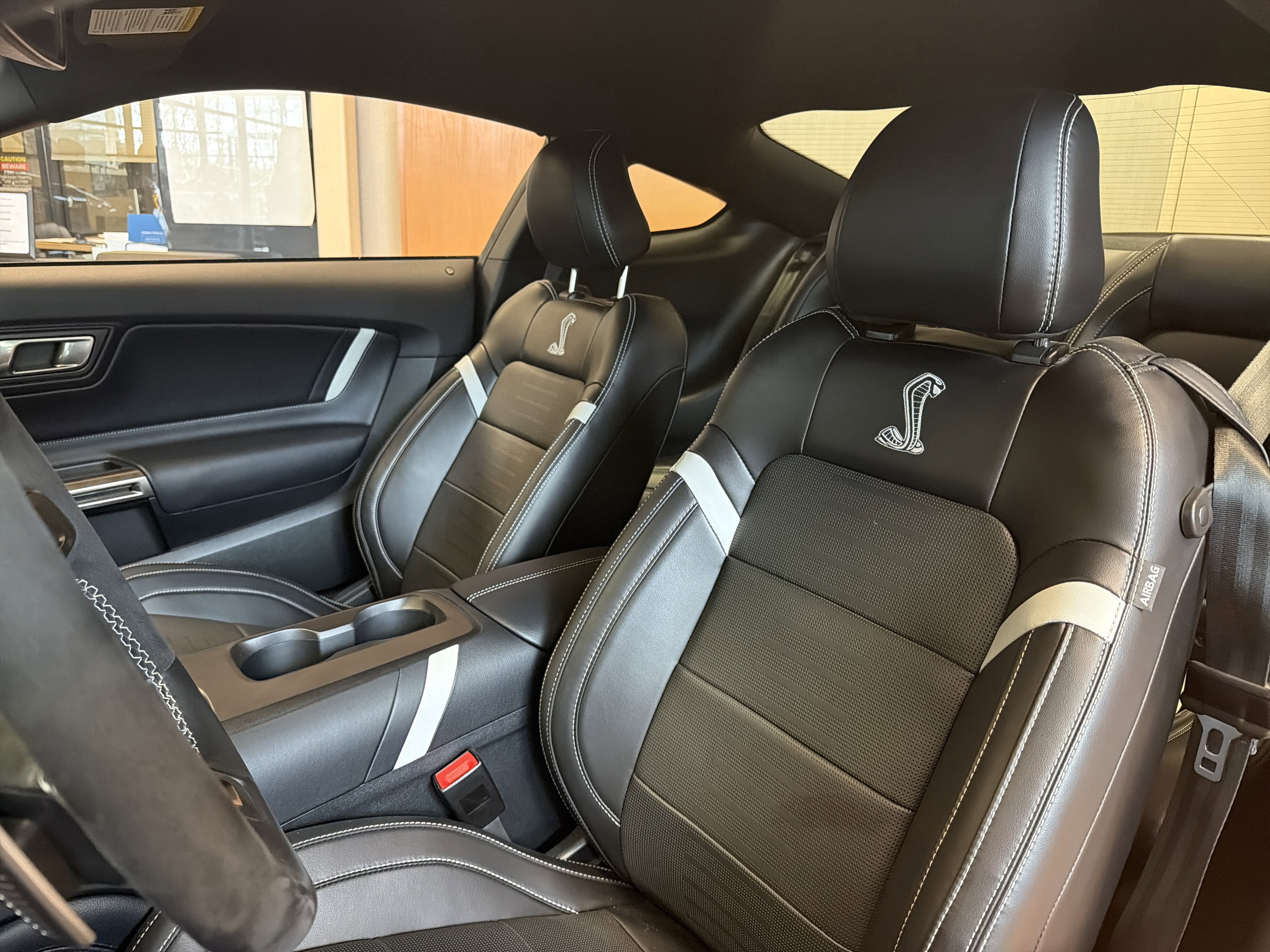 Used 2020 Ford Mustang Shelby GT500 w/ Technology Package RWD image 14