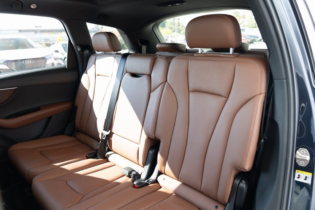 Used 2025 Audi Q7 3.0T Premium w/ Convenience Package image 14