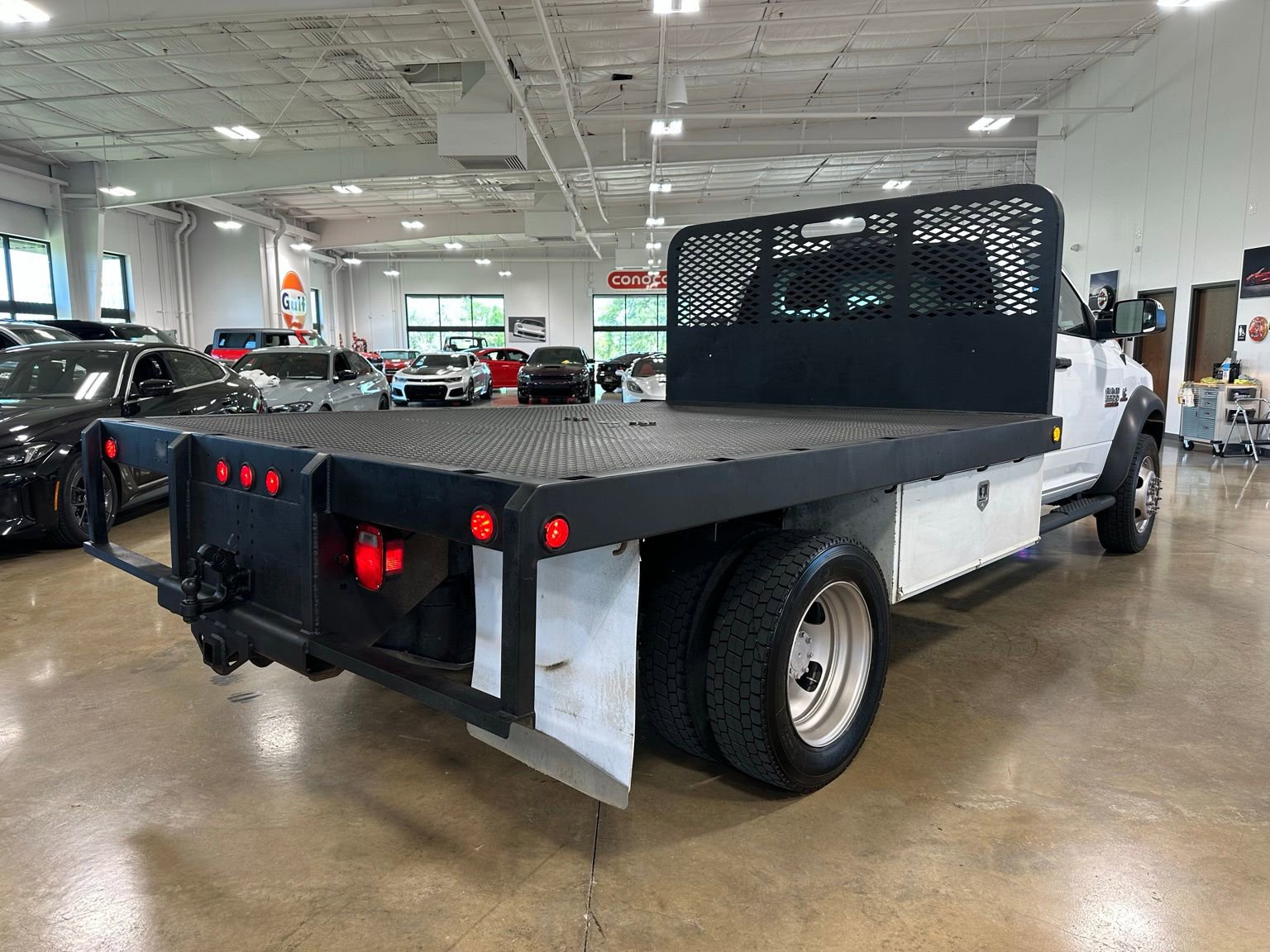 Used 2018 RAM 5500 Tradesman w/ Power Accessory Group image 7