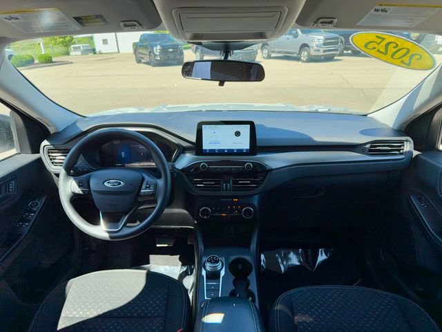 Used 2025 Ford Escape Active AWD/4WD image 15