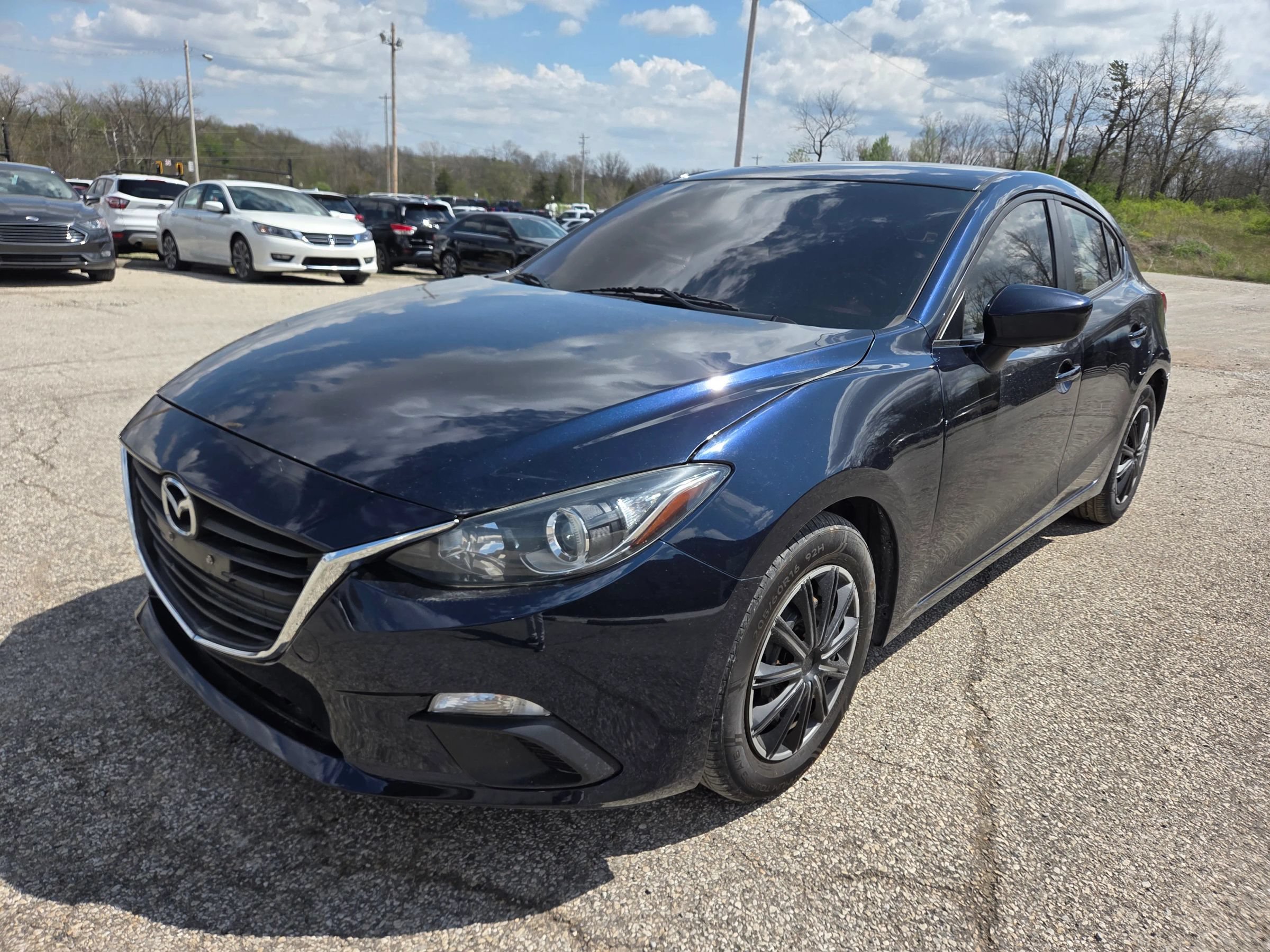Used 2016 MAZDA MAZDA3 i Sport FWD image 2